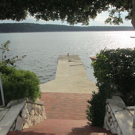 Apartments Petar - 6M From The Sea Barbat na Rabu Εξωτερικό φωτογραφία