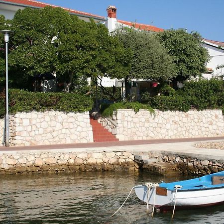 Apartments Petar - 6M From The Sea Barbat na Rabu Εξωτερικό φωτογραφία