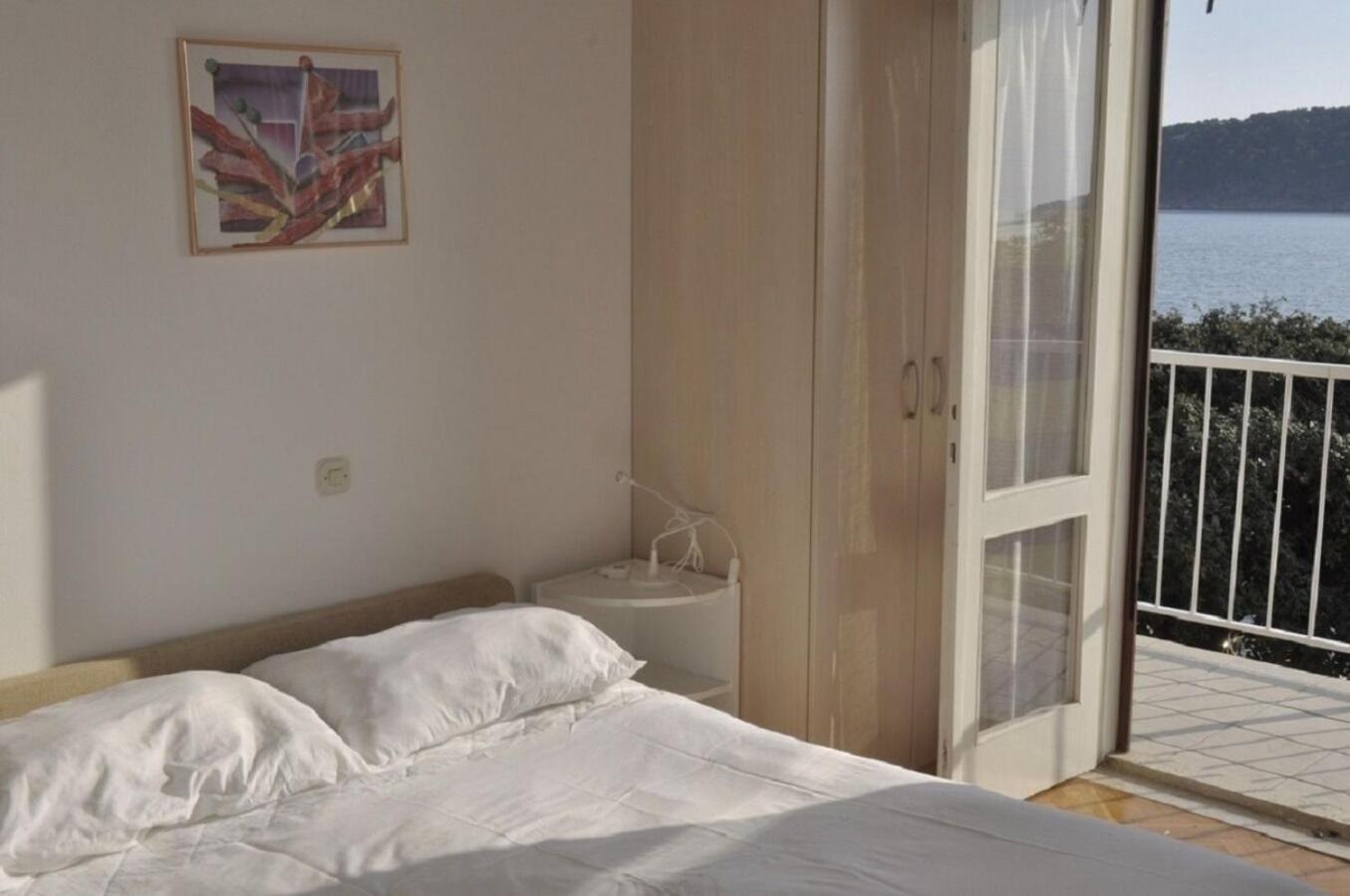 Apartments Petar - 6M From The Sea Barbat na Rabu Εξωτερικό φωτογραφία